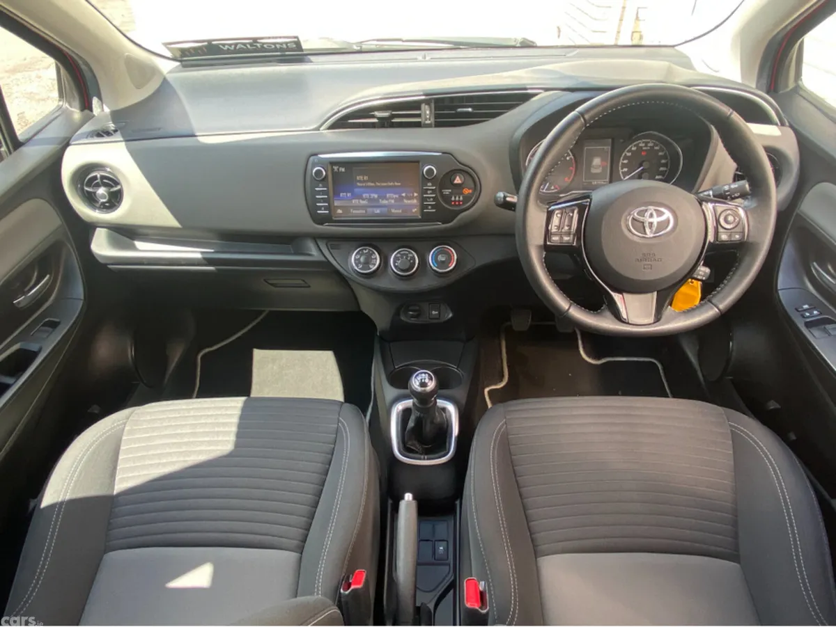 Toyota Yaris Hatchback, Petrol, 2020, Red