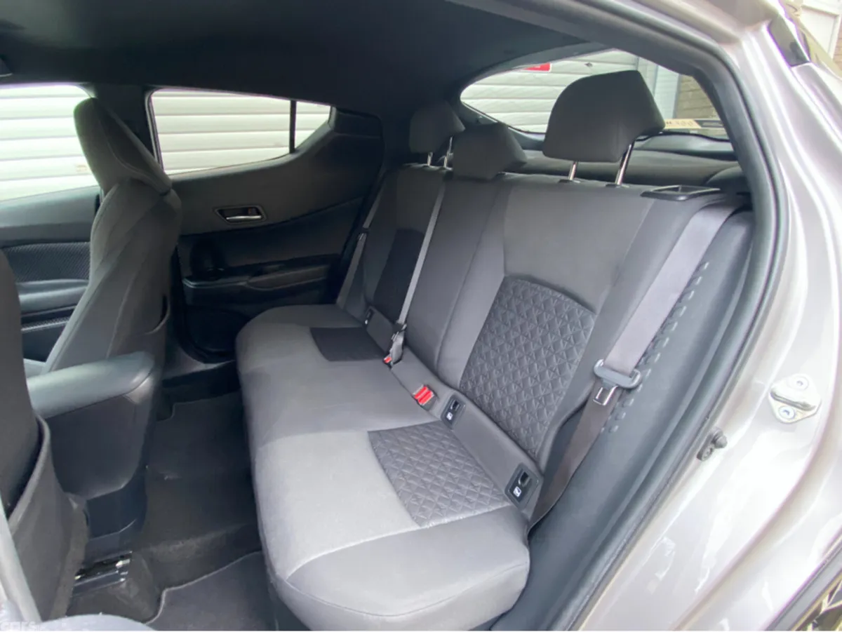 Toyota C-HR Hatchback, Petrol Hybrid, 2020, Grey