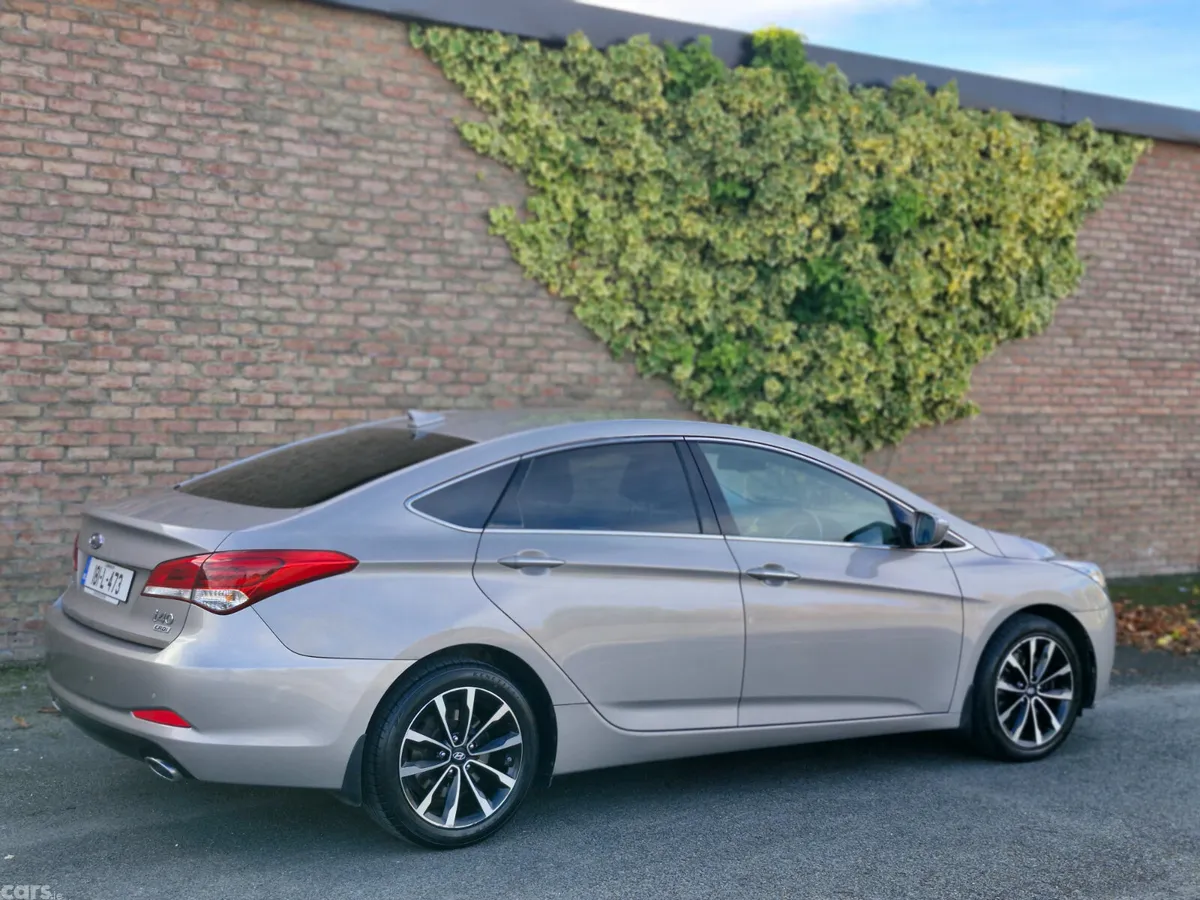 Hyundai i40 Saloon, Diesel, 2018, Grey
