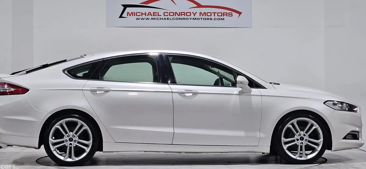 Ford Mondeo Hatchback, Diesel, 2017, White