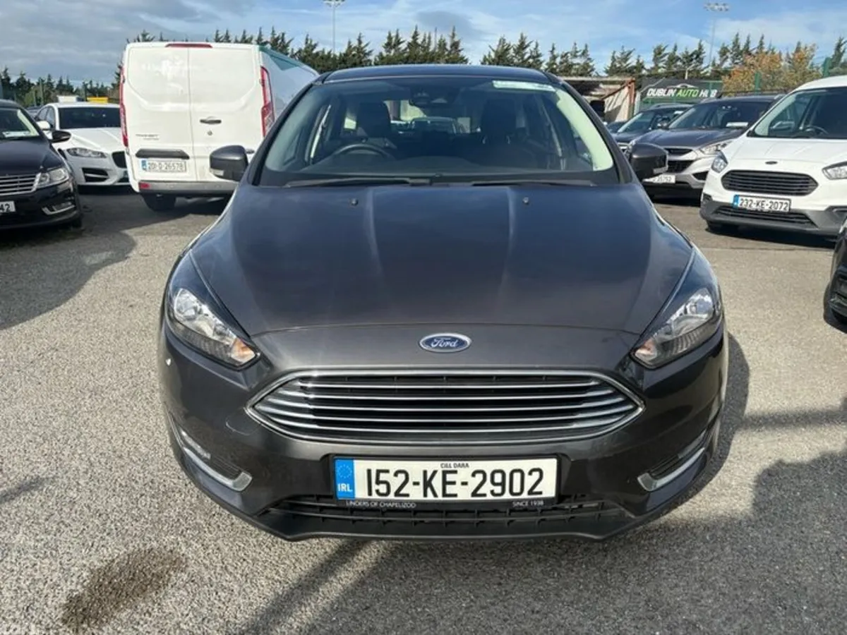 Ford Focus Hatchback, Petrol, 2015, Grey