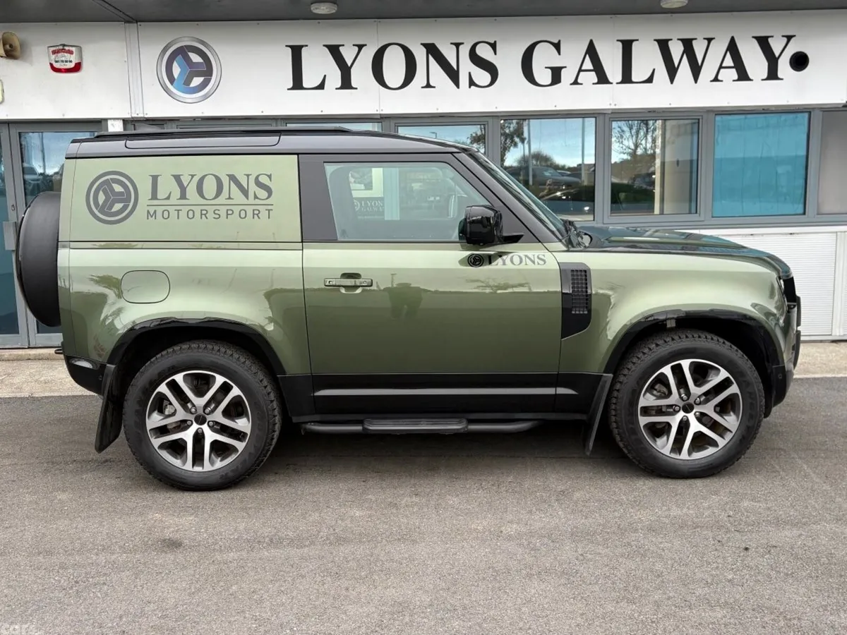 Land Rover Defender SUV, Diesel, 2026, Green