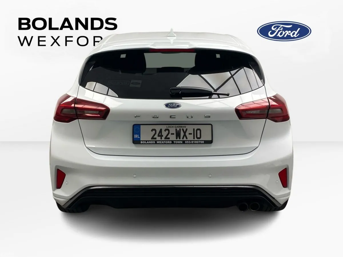 Ford Focus Hatchback, Petrol, 2024, White