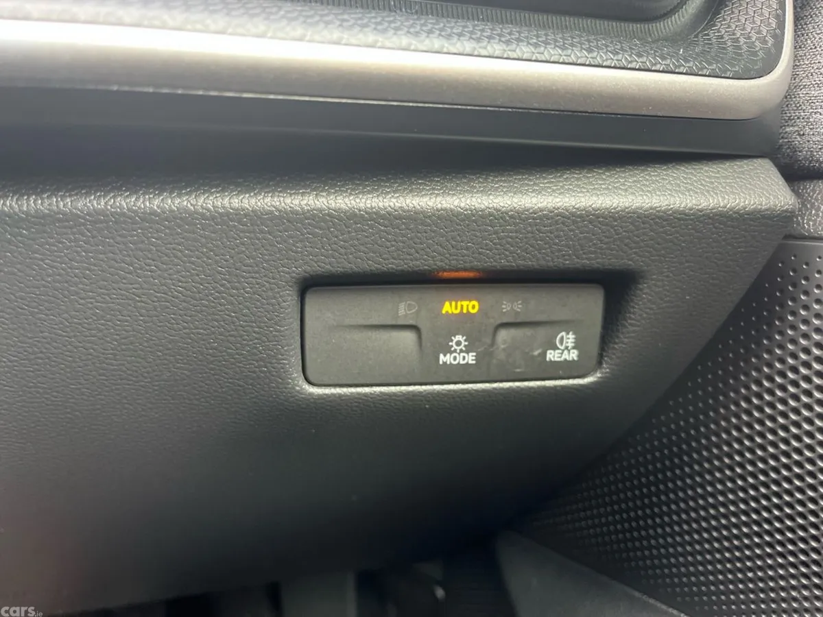Skoda Superb Estate, Diesel, 2025, Blue