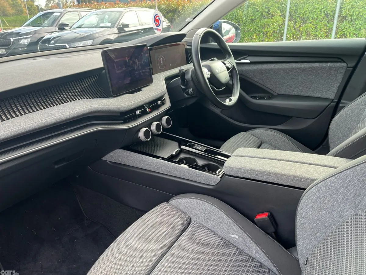Skoda Superb Estate, Diesel, 2025, Blue