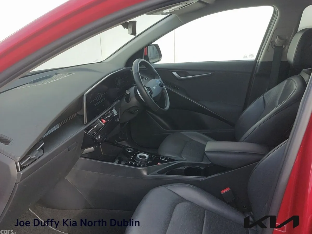 Kia Niro SUV, Petrol Plug-in Hybrid, 2023, Red