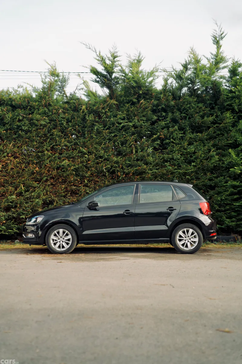 Volkswagen Polo Hatchback, Petrol, 2015, Black