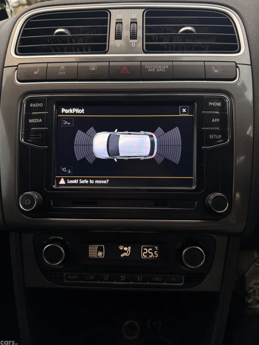 Volkswagen Polo Hatchback, Petrol, 2012, Black