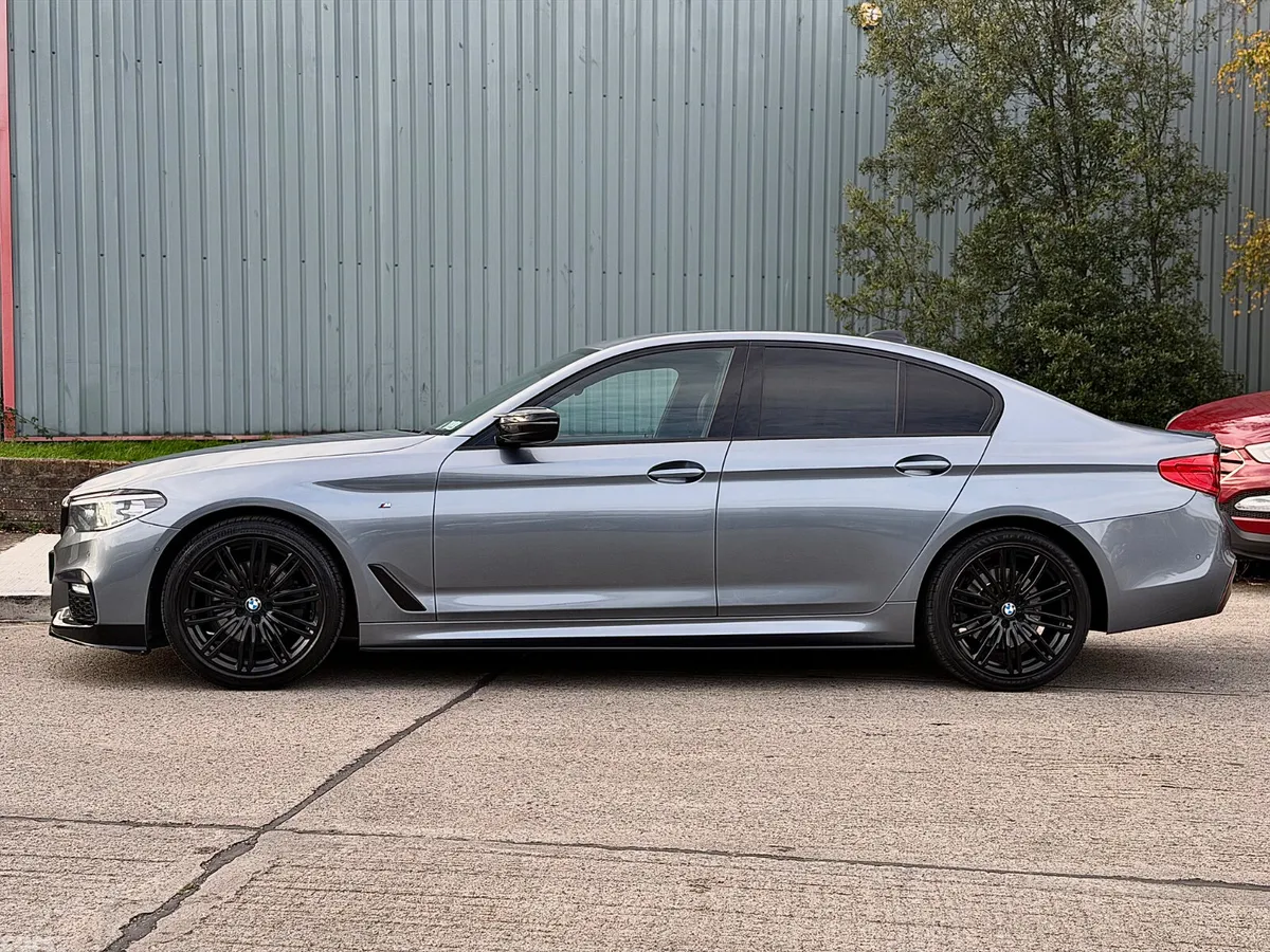BMW 5-Series Saloon, Diesel, 2018, Blue