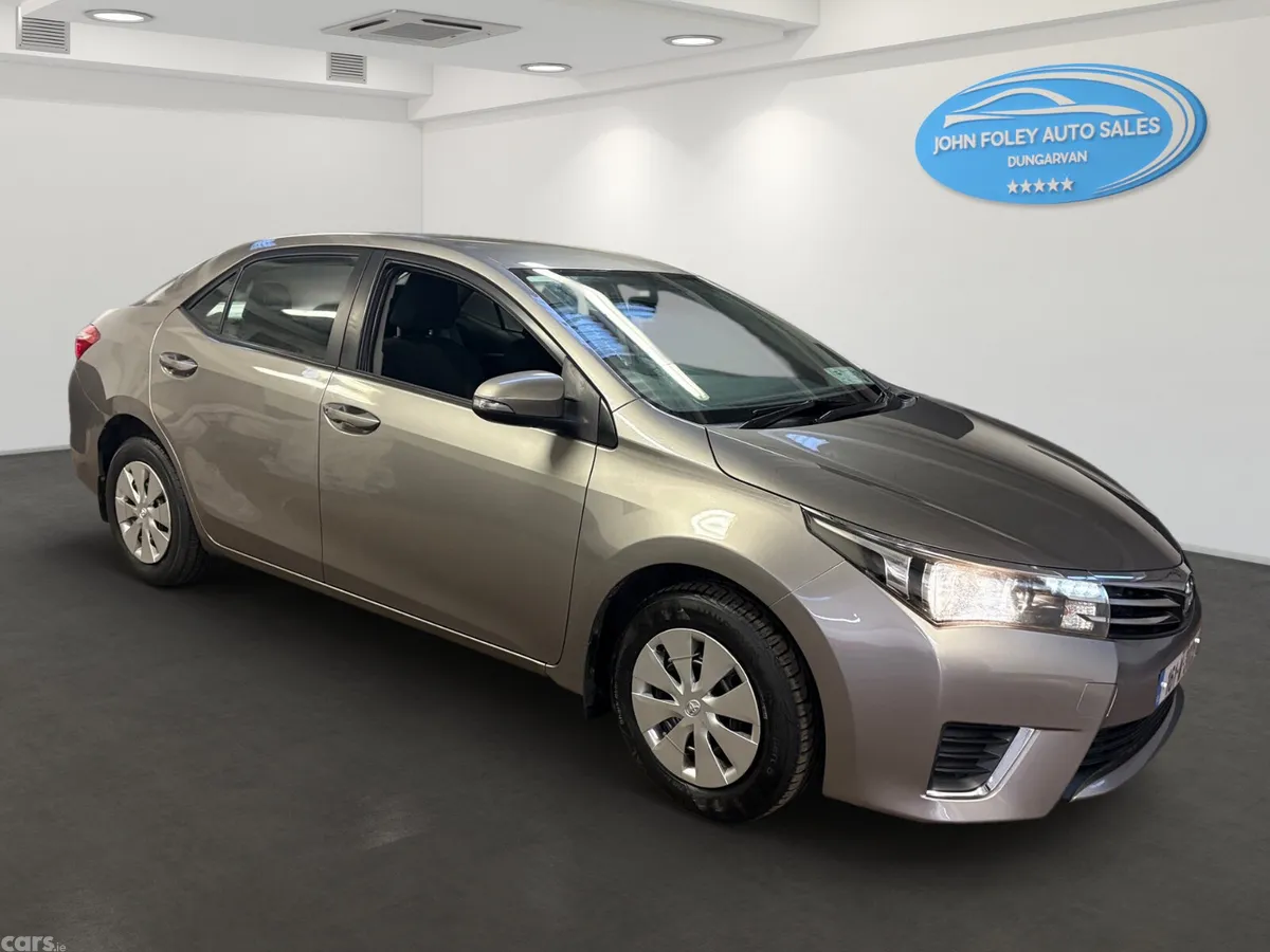 Toyota Corolla Saloon, Petrol, 2016, Beige