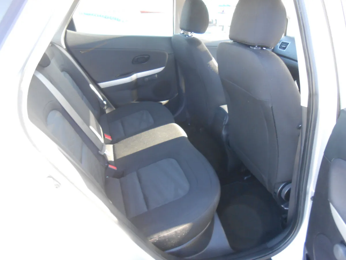 Kia Ceed Hatchback, Petrol, 2017, Grey