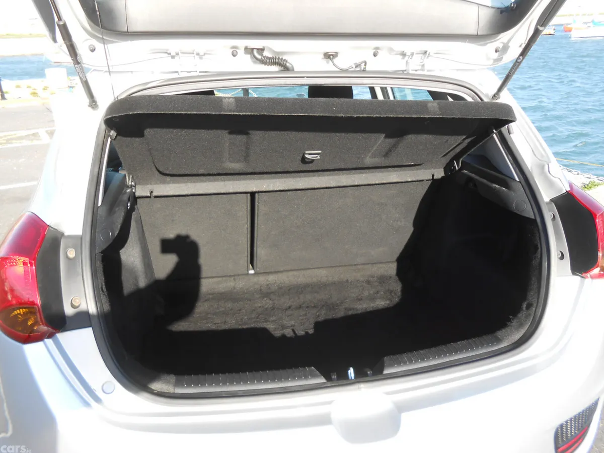 Kia Ceed Hatchback, Petrol, 2017, Grey