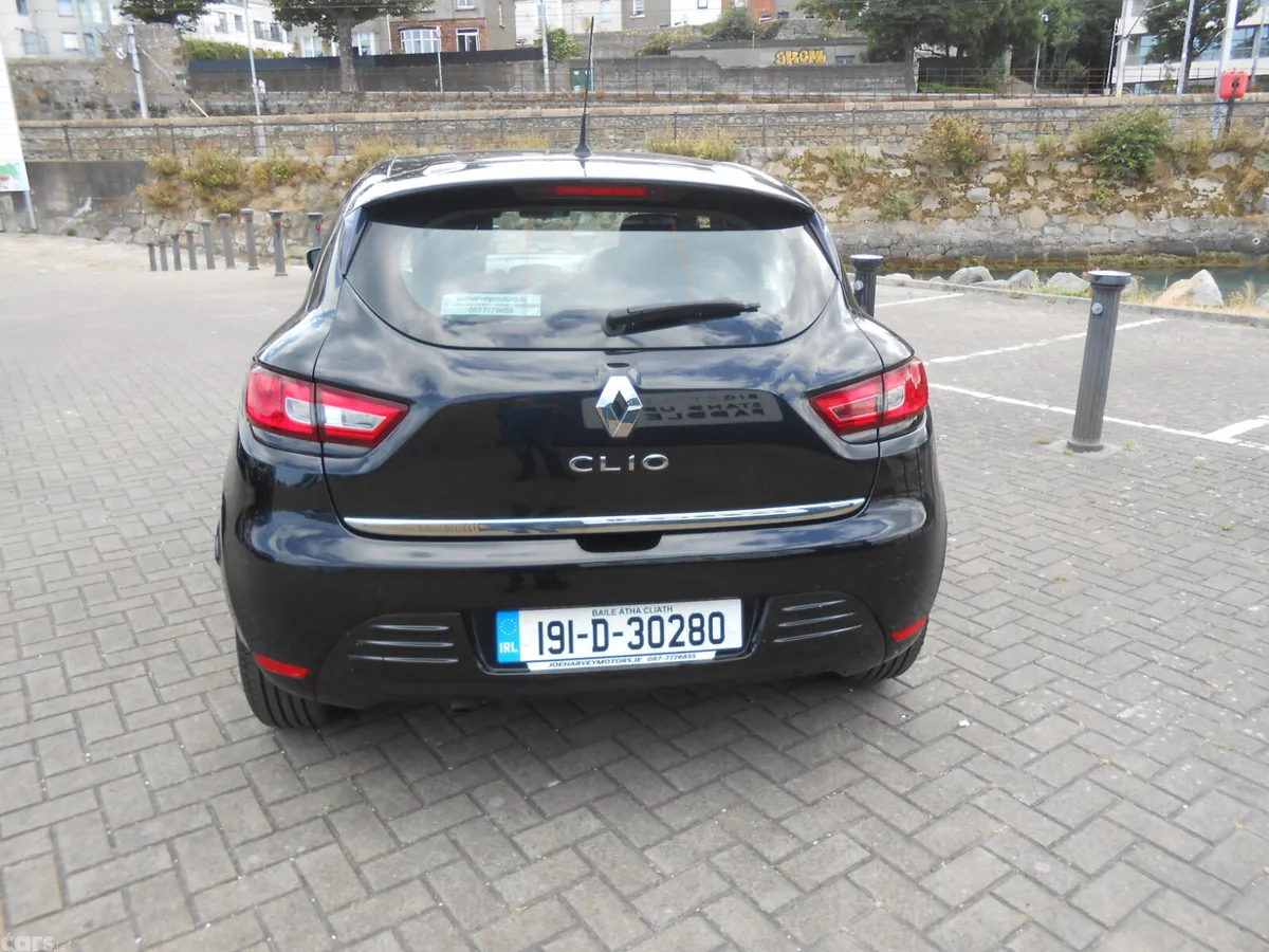 Renault Clio Hatchback, Petrol, 2019, Black