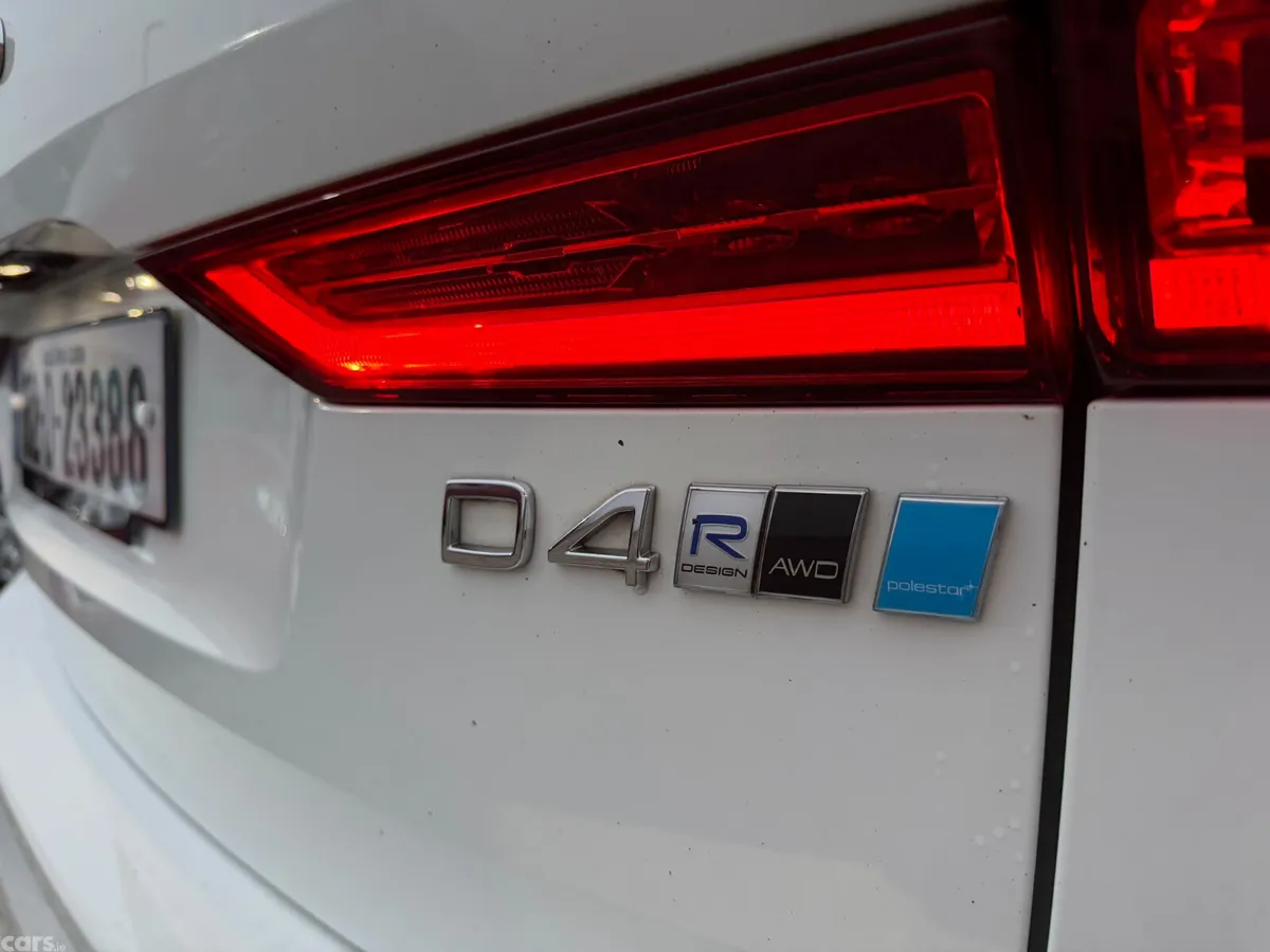 Volvo XC60 SUV, Diesel, 2018, White