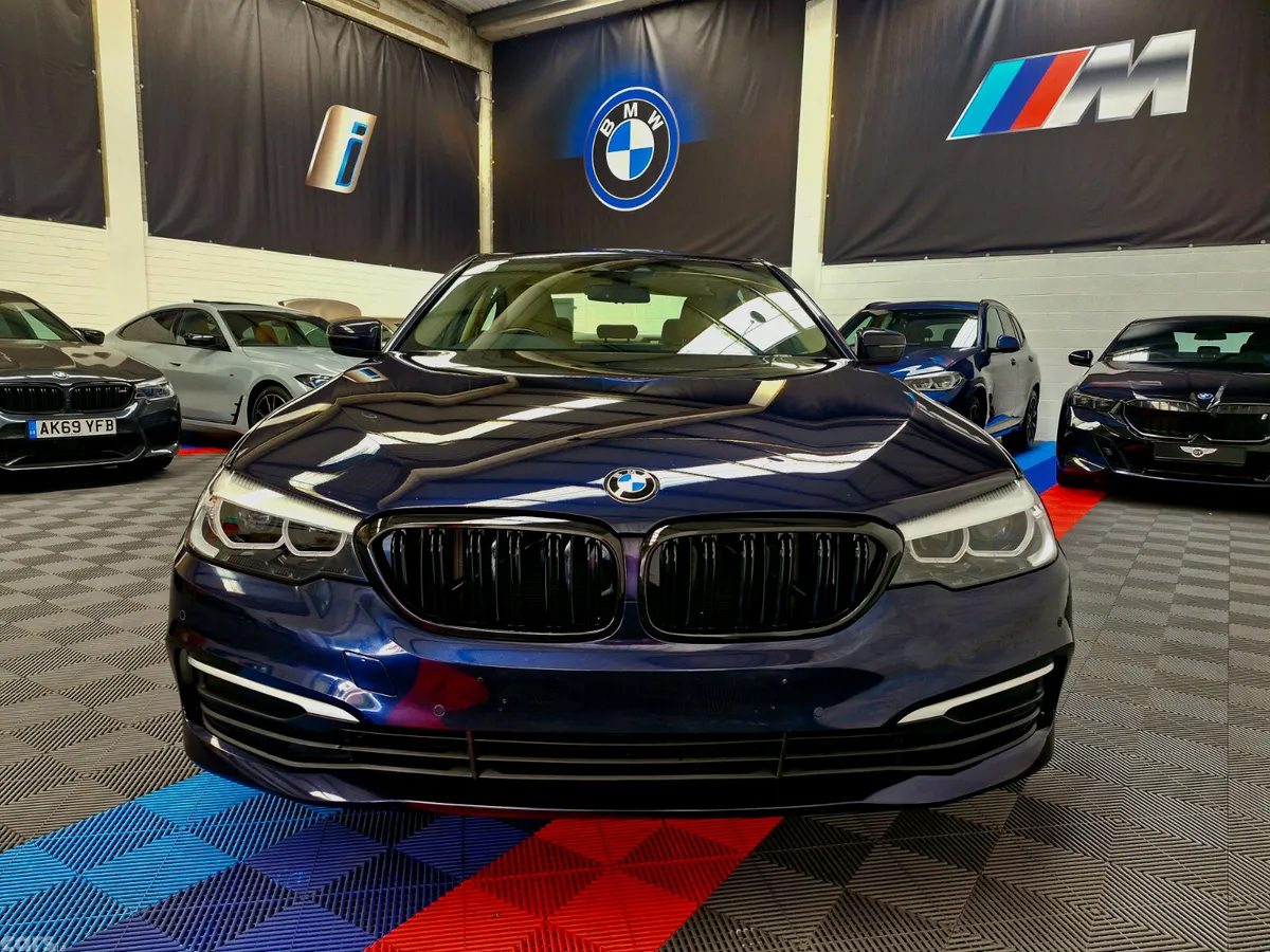 BMW 5-Series Saloon, Petrol Plug-in Hybrid, 2018, Blue