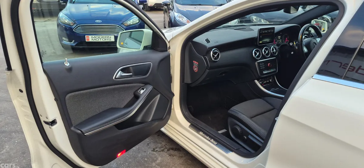 Mercedes-Benz A-Class Hatchback, Petrol, 2016, White