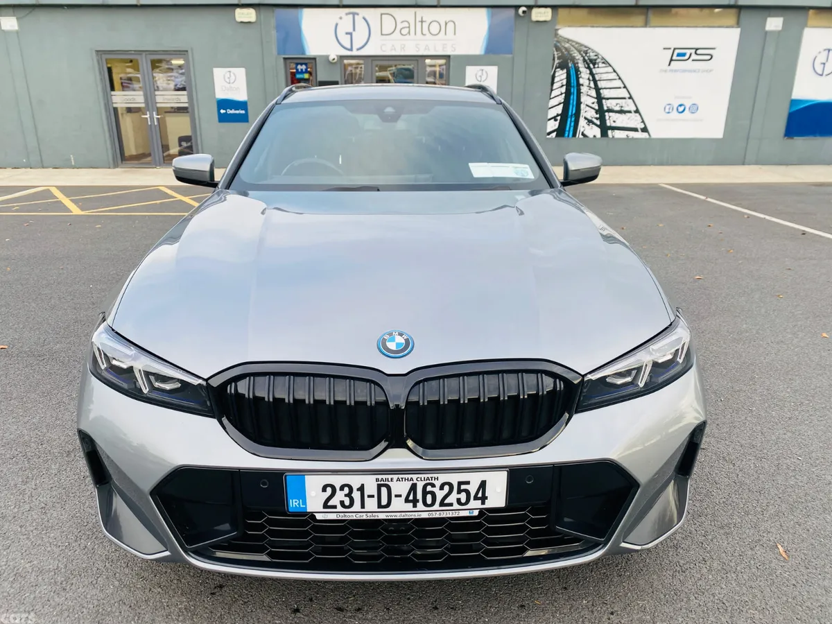 BMW 3-Series Estate, Petrol Plug-in Hybrid, 2023, Grey