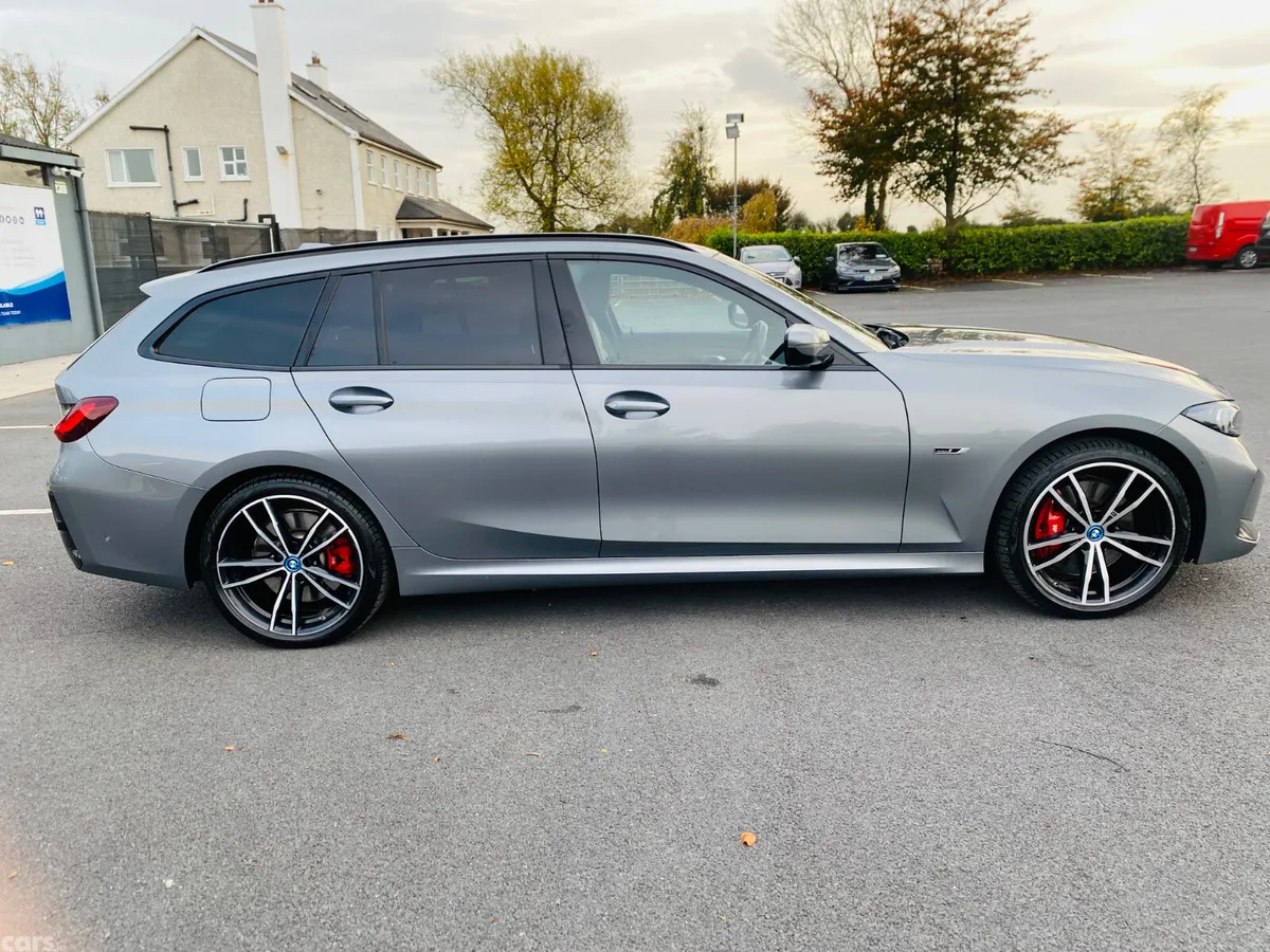BMW 3-Series Estate, Petrol Plug-in Hybrid, 2023, Grey