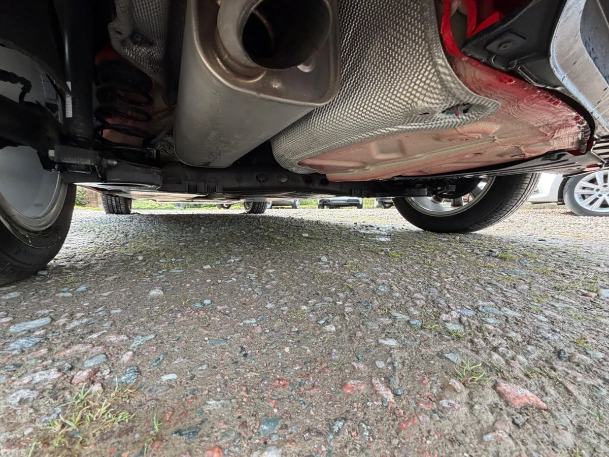 Volkswagen Polo Hatchback, Petrol, 2019, Red