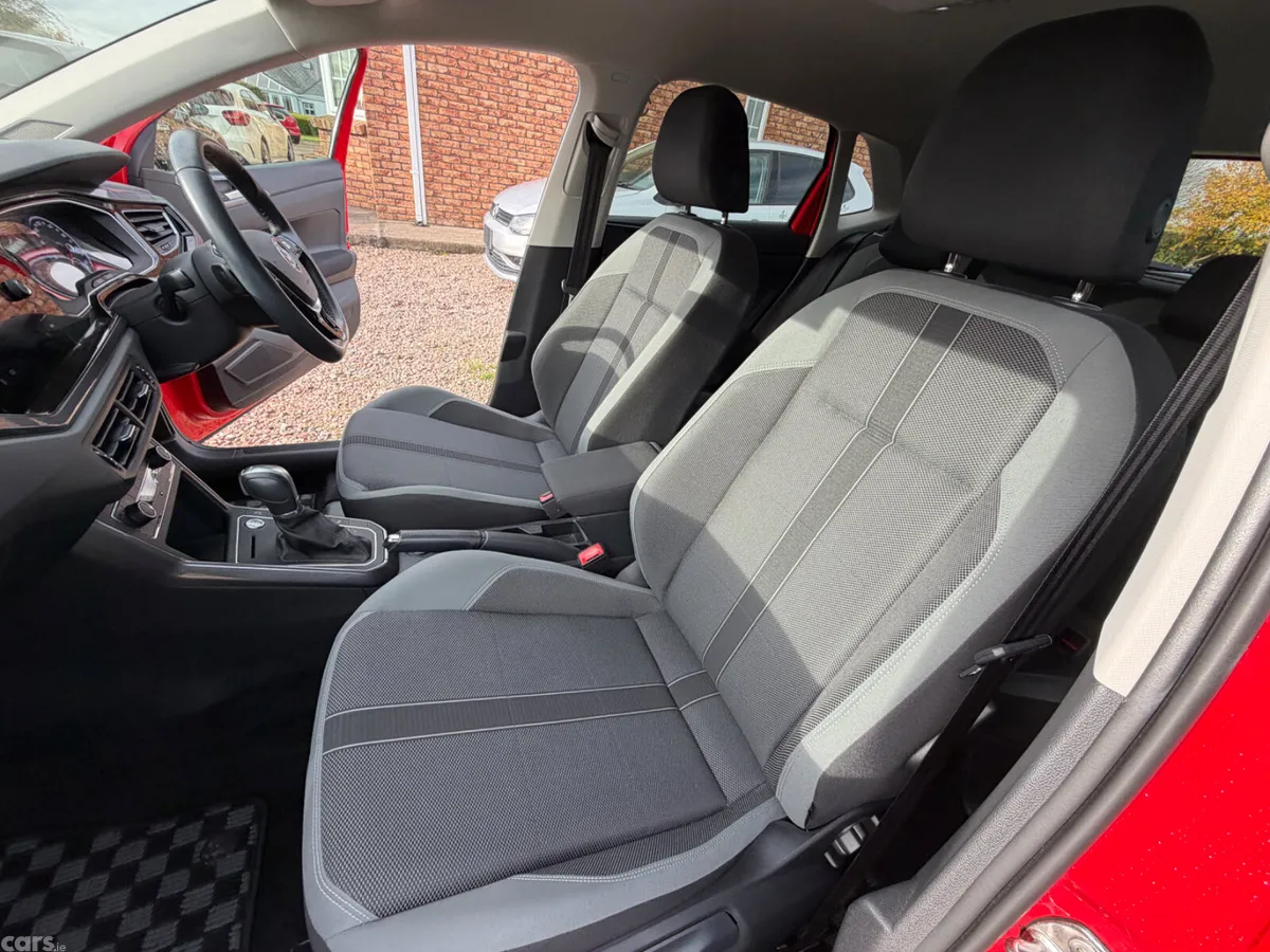 Volkswagen Polo Hatchback, Petrol, 2019, Red