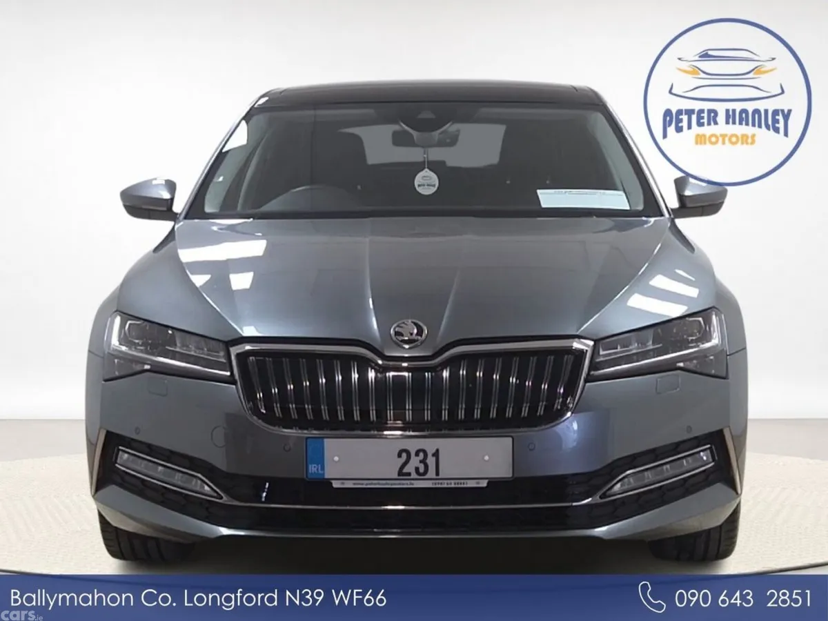 Skoda Superb Hatchback, Petrol Plug-in Hybrid, 2023, Grey