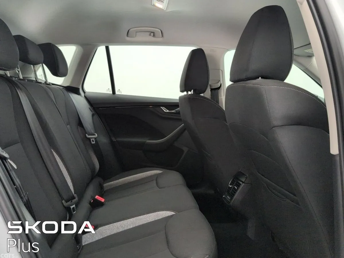 Skoda Kamiq SUV, Petrol, 2026, White