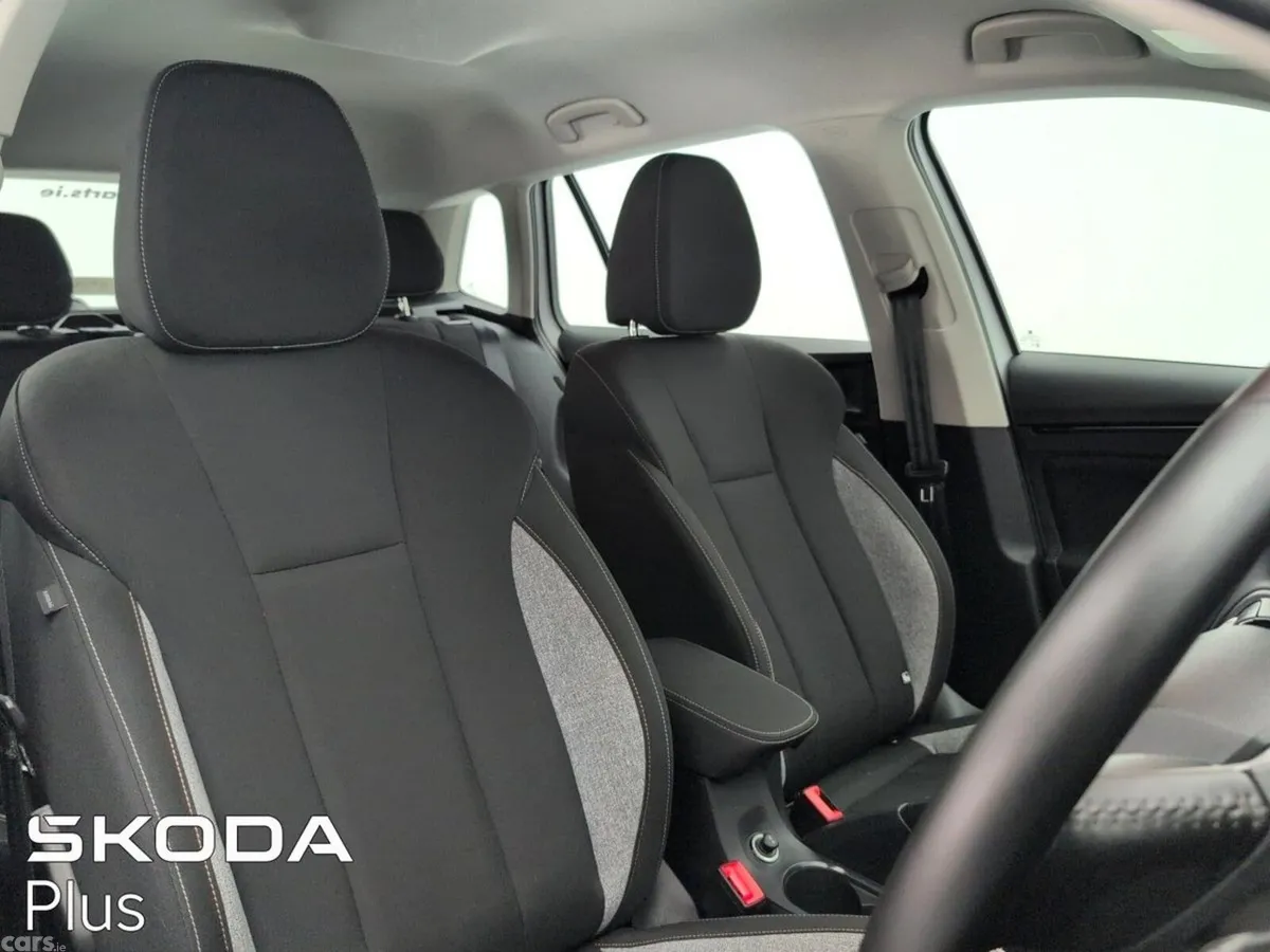Skoda Kamiq SUV, Petrol, 2026, White
