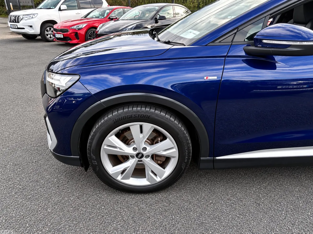 Audi e-tron SUV, Electric, 2023, Blue