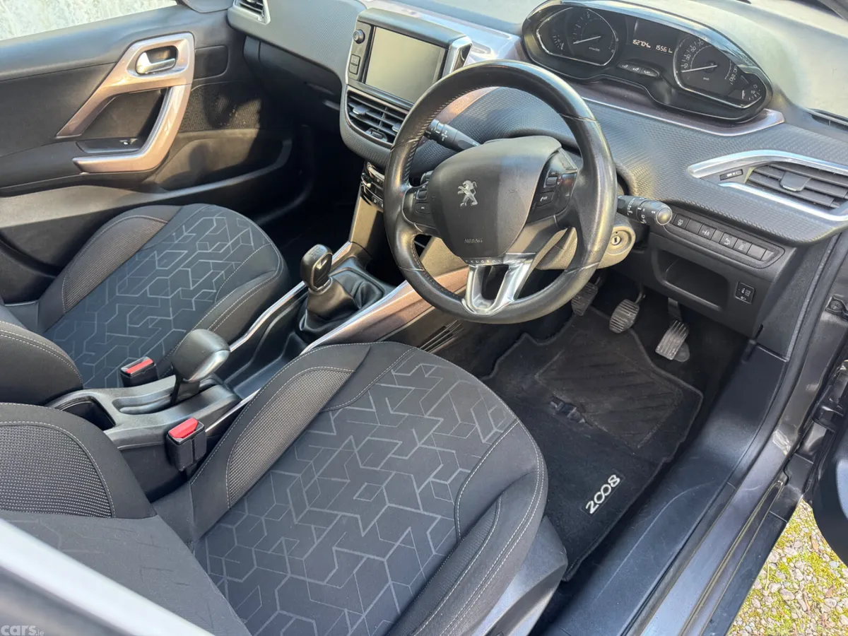 Peugeot 2008 SUV, Diesel, 2015, Grey