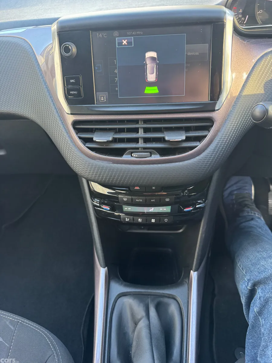Peugeot 2008 SUV, Diesel, 2015, Grey