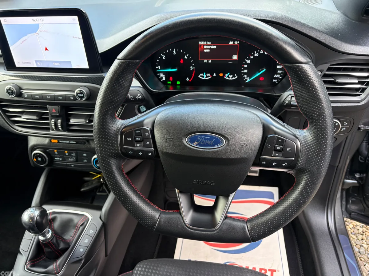 Ford Focus Hatchback, Diesel, 2020, Grey