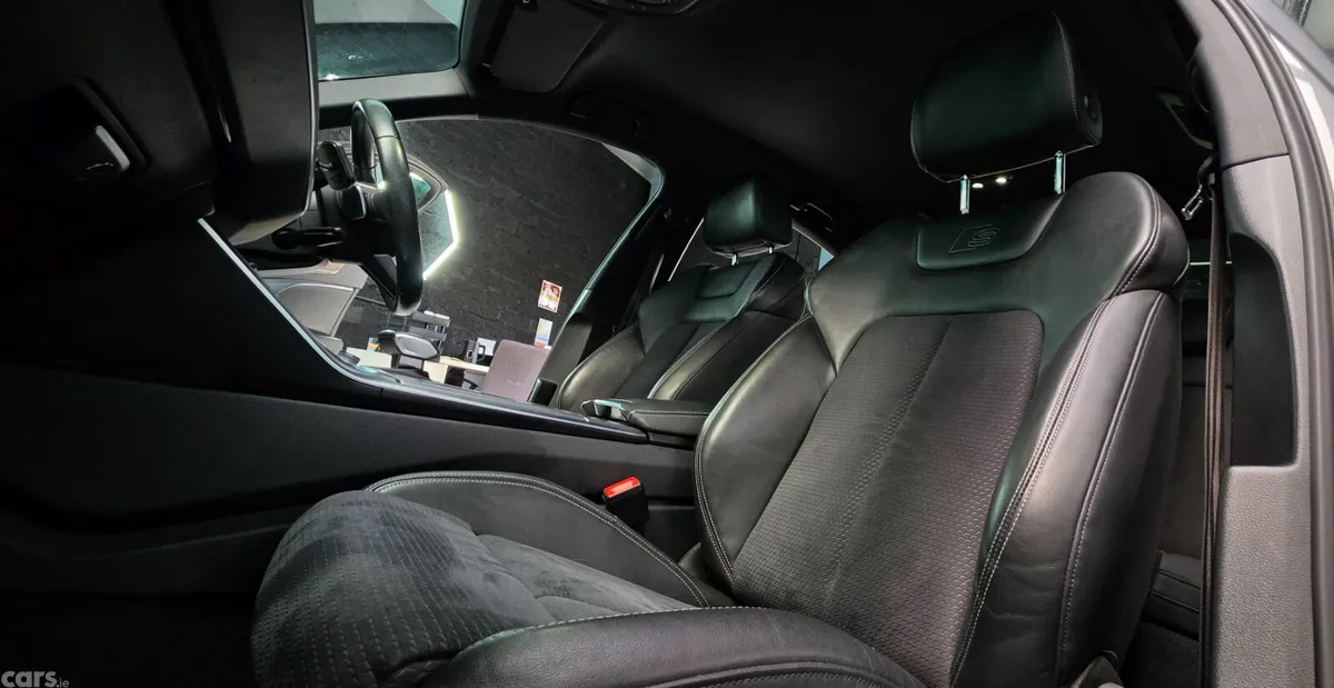 Audi A6 Saloon, Diesel, 2022, Grey