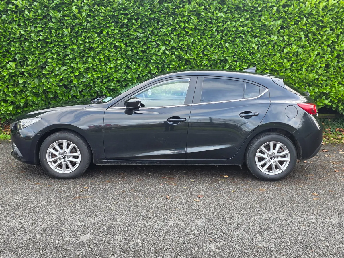 Mazda Mazda3 Hatchback, Diesel, 2016, Black