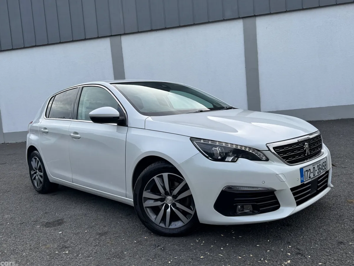 Peugeot 308 Hatchback, Petrol, 2017, White