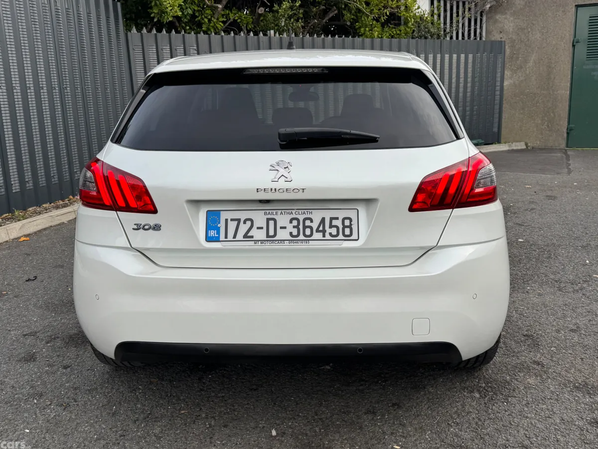 Peugeot 308 Hatchback, Petrol, 2017, White