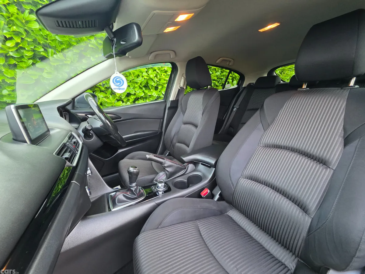 Mazda Mazda3 Hatchback, Diesel, 2016, Black