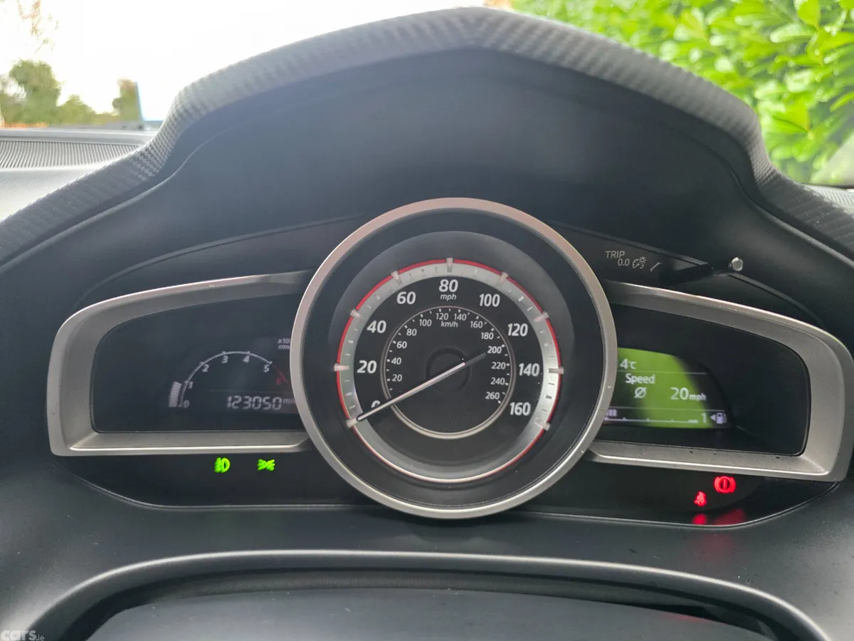 Mazda Mazda3 Hatchback, Diesel, 2016, Black
