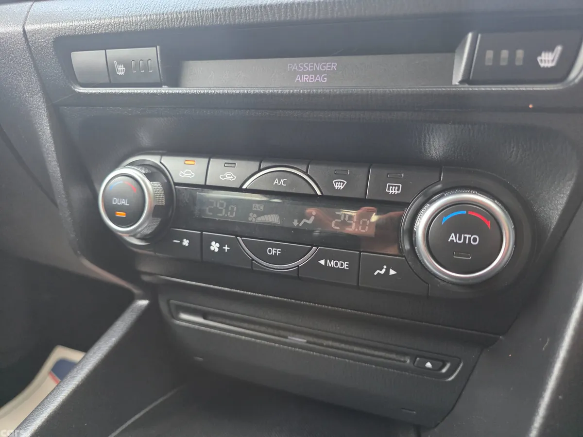 Mazda Mazda3 Hatchback, Diesel, 2016, Black
