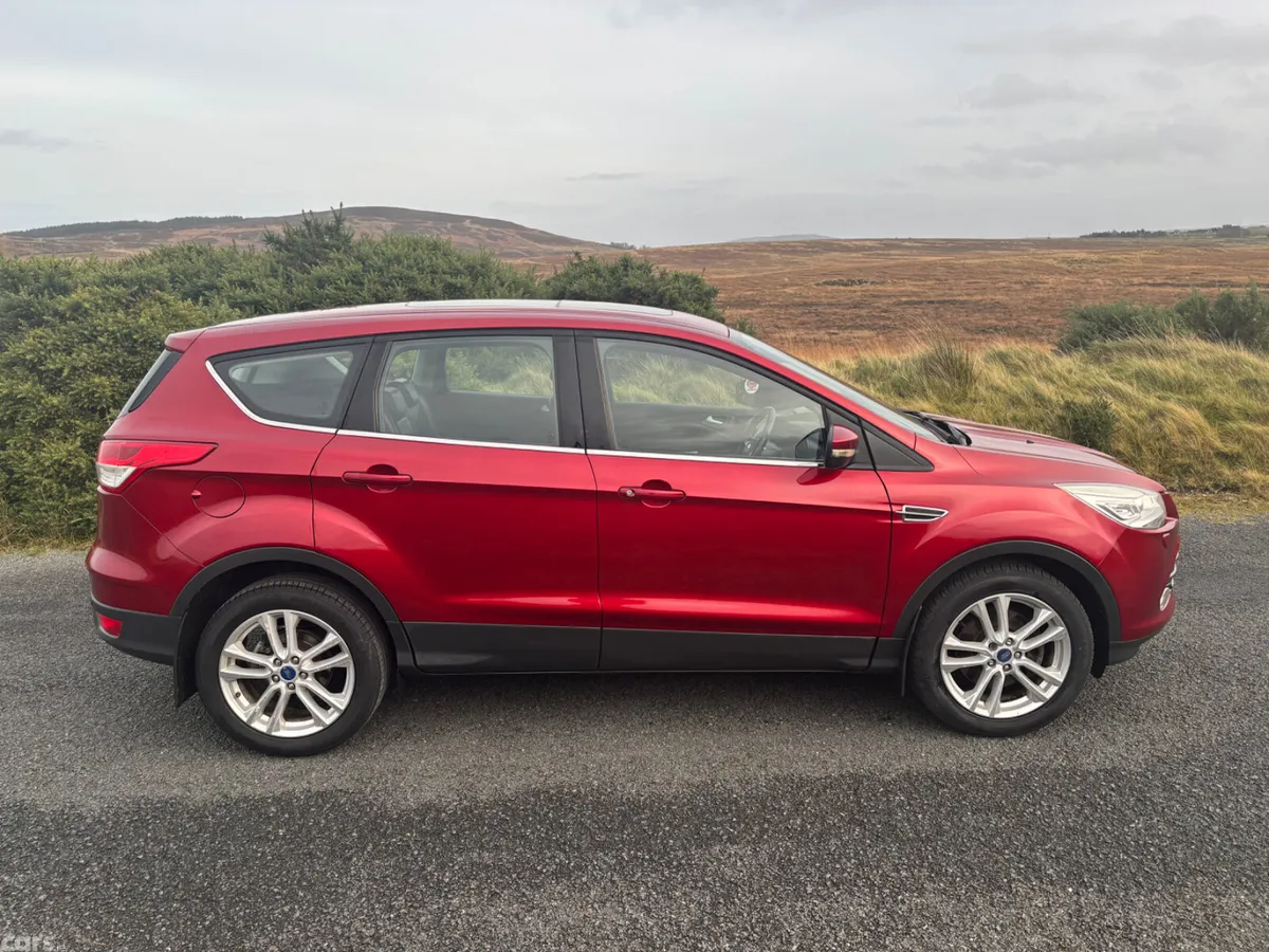 Ford Kuga SUV, Diesel, 2015, Red