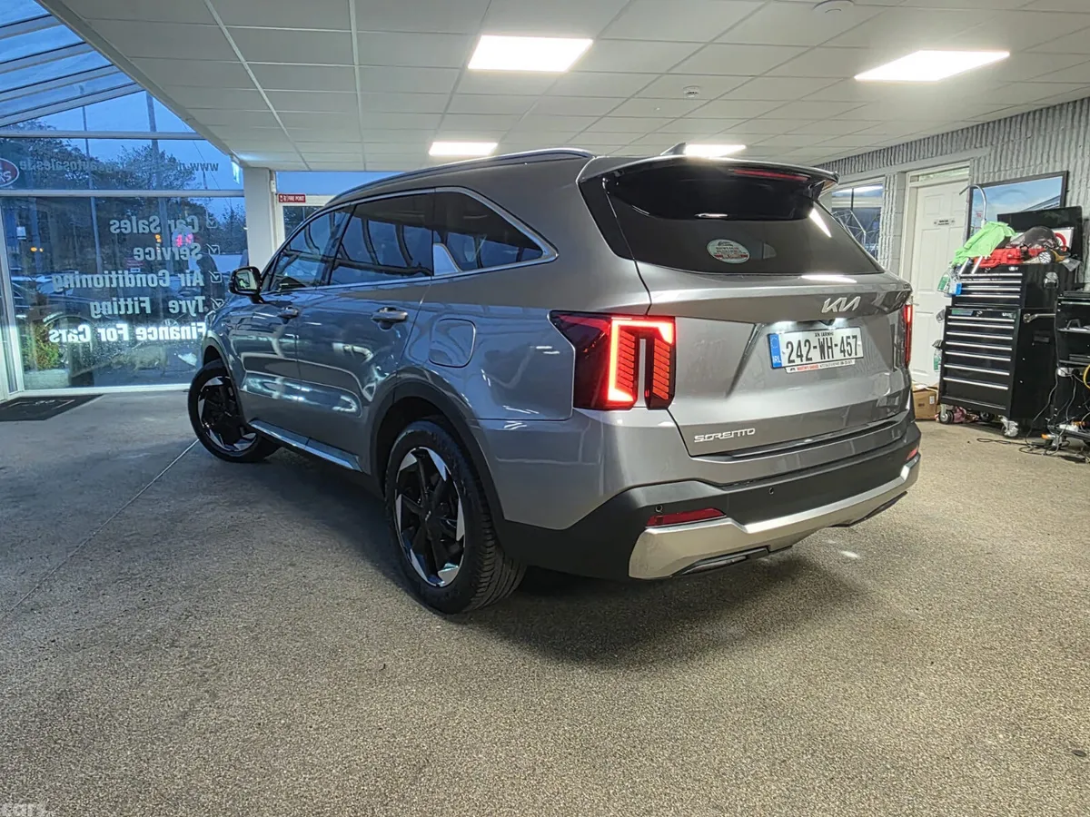 Kia Sorento SUV, Diesel, 2024, Grey