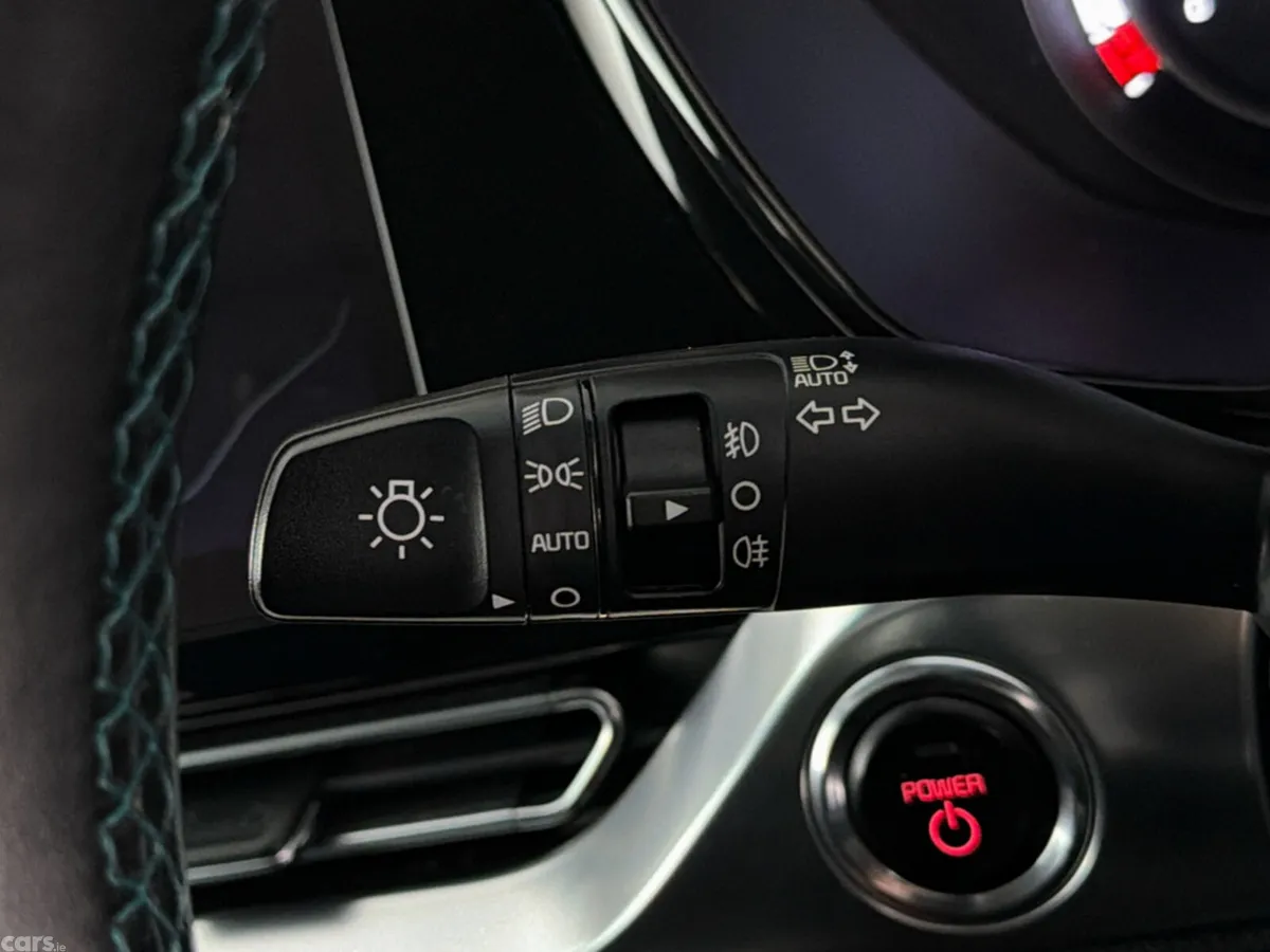 Kia Niro Hatchback, Electric, 2021, Blue