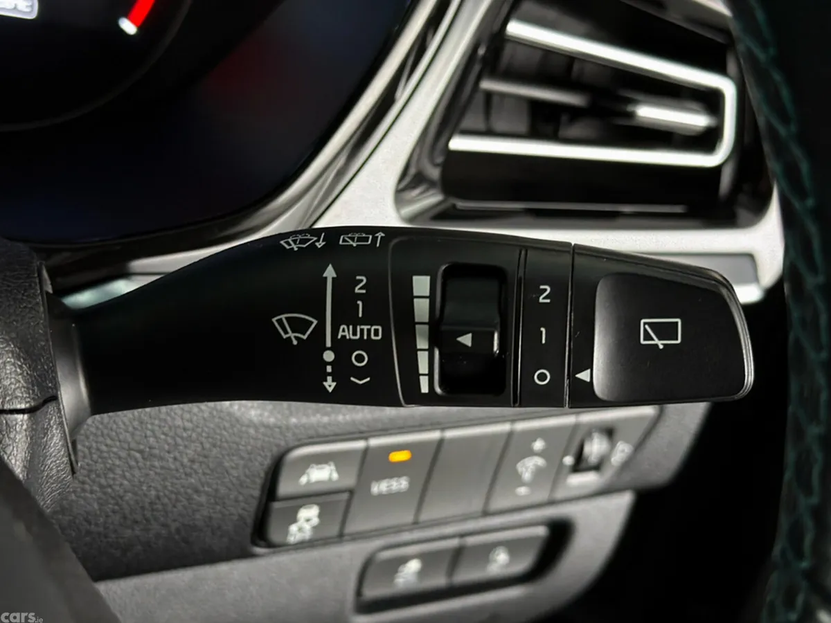 Kia Niro Hatchback, Electric, 2021, Blue