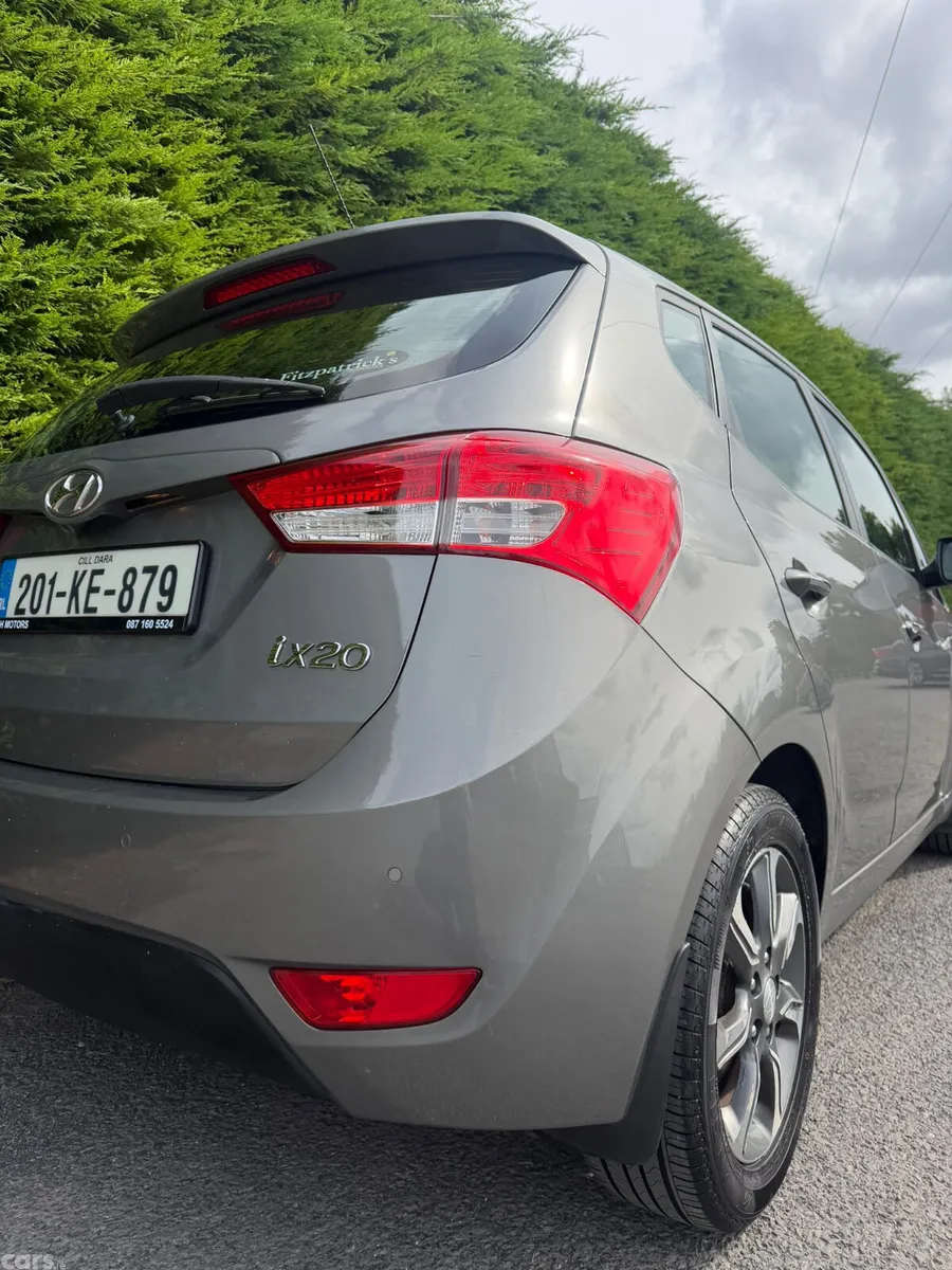 Hyundai ix20 MPV, Petrol, 2020, Grey
