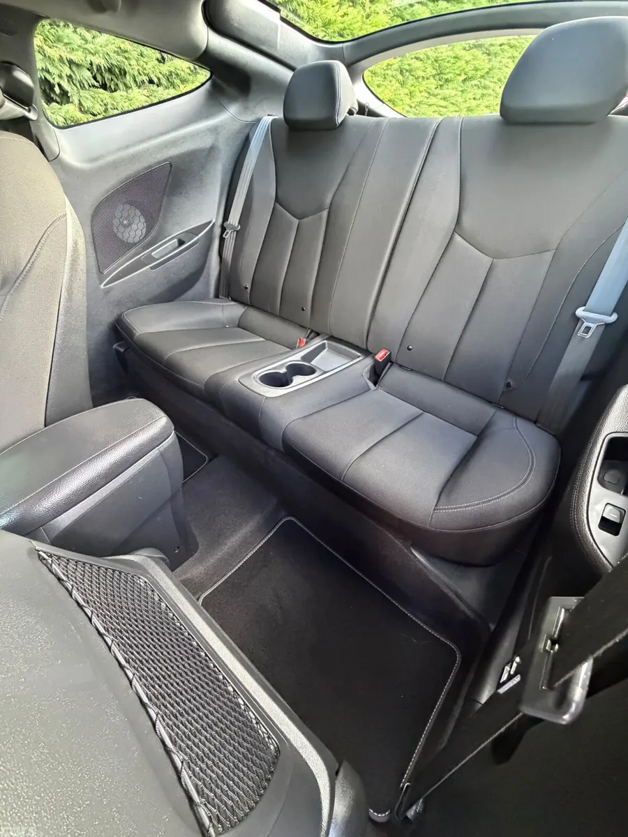Hyundai Veloster Hatchback, Petrol, 2014, Black