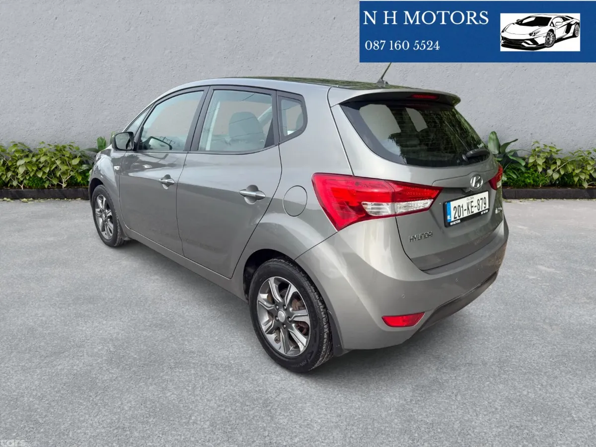 Hyundai ix20 MPV, Petrol, 2020, Grey