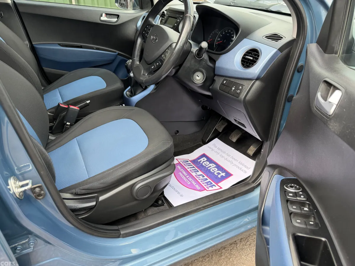 Hyundai i10 Hatchback, Petrol, 2019, Blue