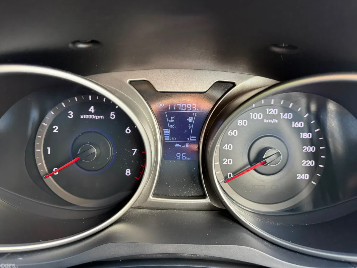 Hyundai Veloster Hatchback, Petrol, 2014, Black