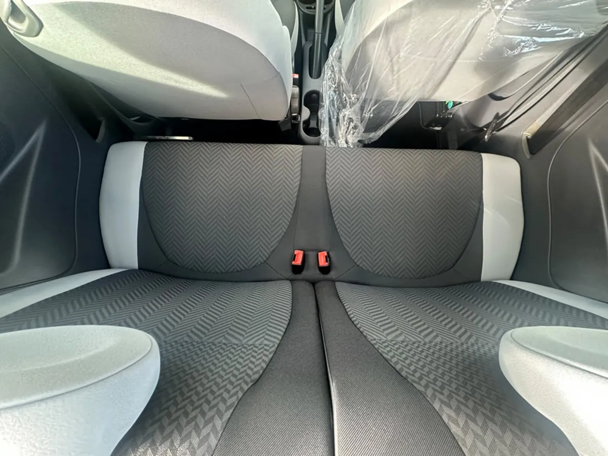 Fiat 500 Hatchback, Petrol, 2016, White