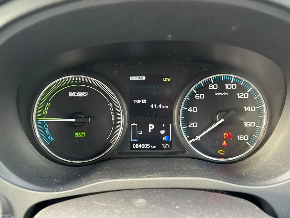 Mitsubishi Outlander SUV, Petrol Plug-in Hybrid, 2015, Red