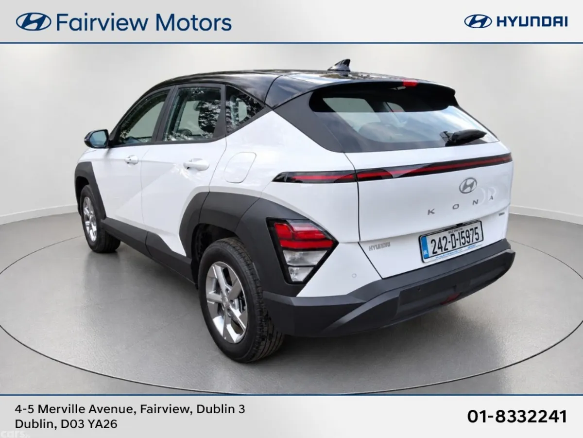Hyundai KONA SUV, Petrol Hybrid, 2024, White